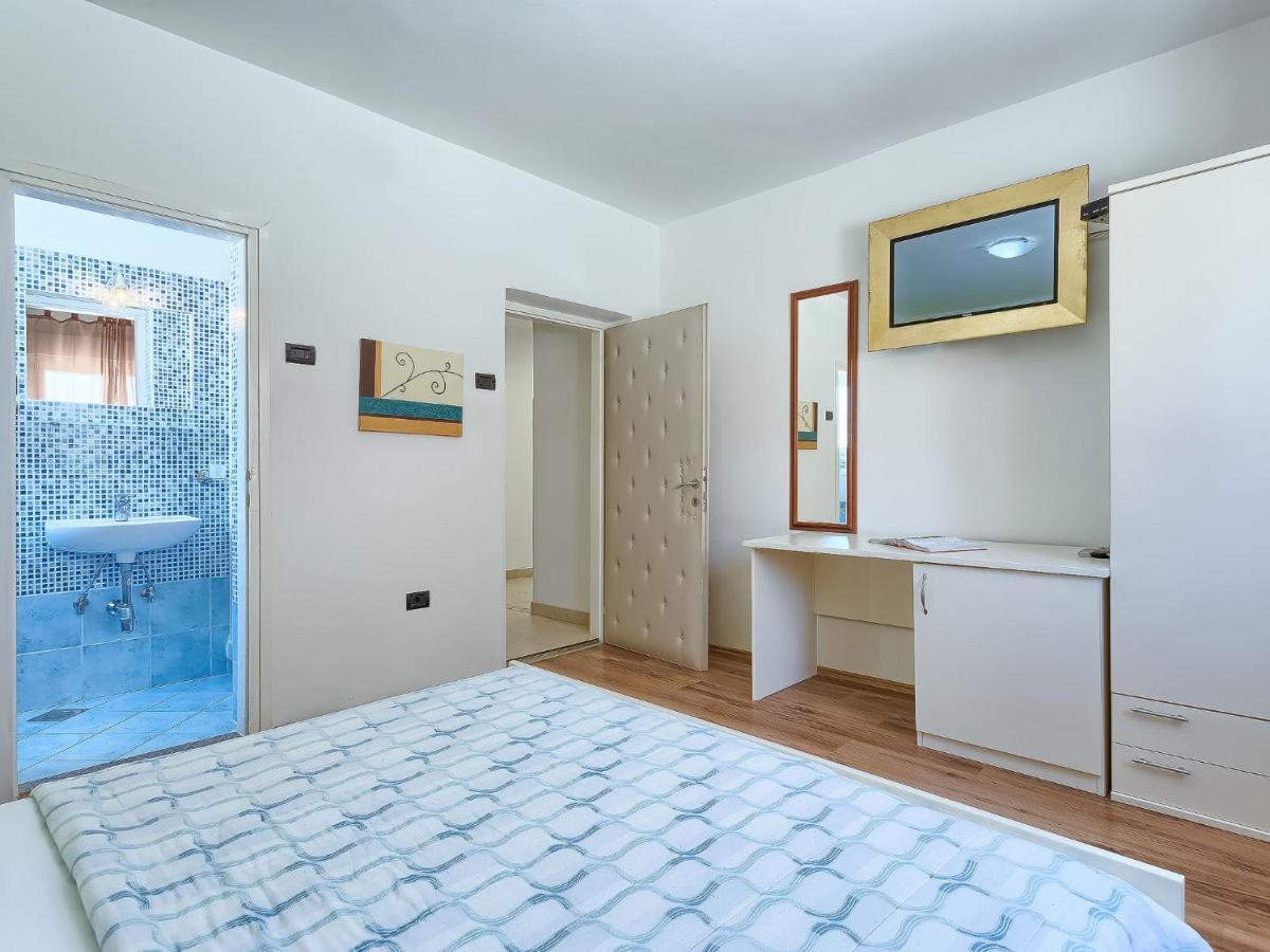 Apartment Nika-12 By Interhome Umag Ngoại thất bức ảnh